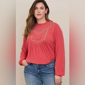 Torrid Washable Crinkle Gauze Relaxed Embroidered Blouse mock neck size 0X or L